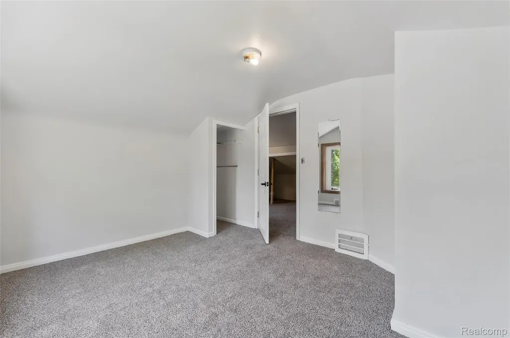 15450 Lola Drive Redford Charter Township MI 48239