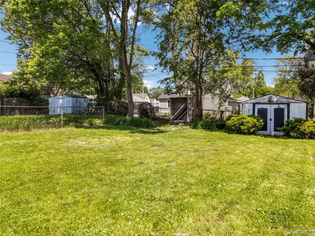15450 Lola Drive Redford Charter Township MI 48239