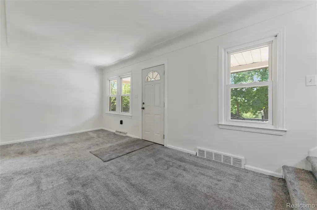 15450 Lola Drive Redford Charter Township MI 48239