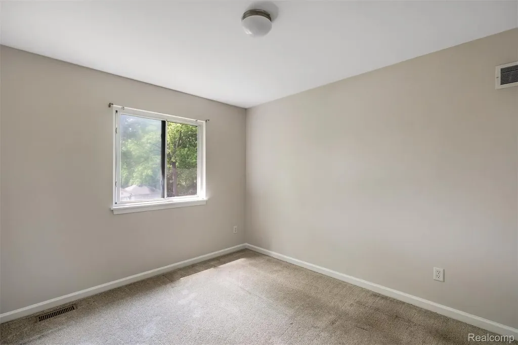244 Chandler Street Pontiac City MI 48342