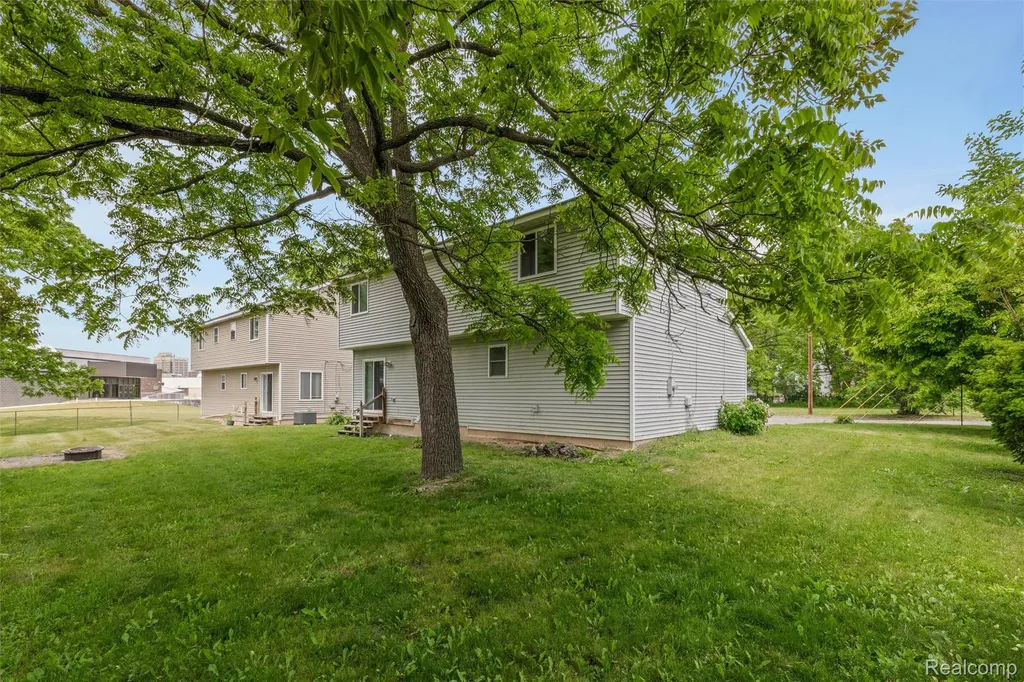244 Chandler Street Pontiac City MI 48342