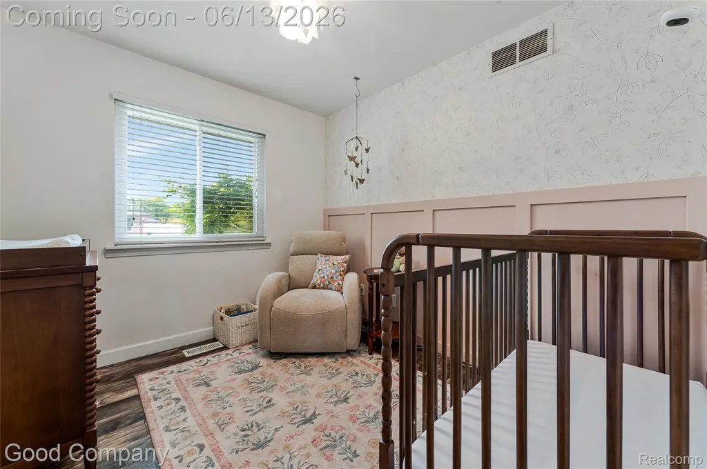 18489 Matthew Drive Clinton Charter Township MI 48035