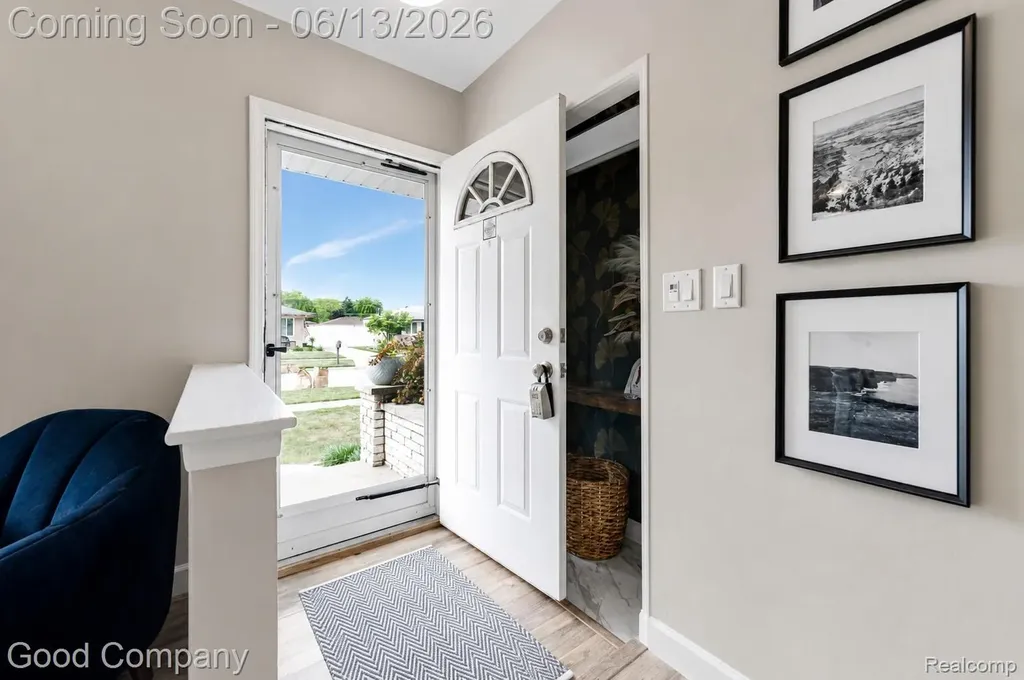 18489 Matthew Drive Clinton Charter Township MI 48035
