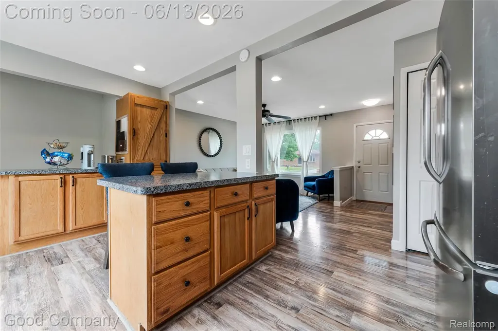 18489 Matthew Drive Clinton Charter Township MI 48035