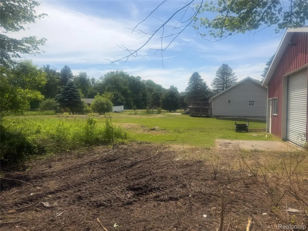 5716 Falkenbury Road Deerfield Township MI 48461