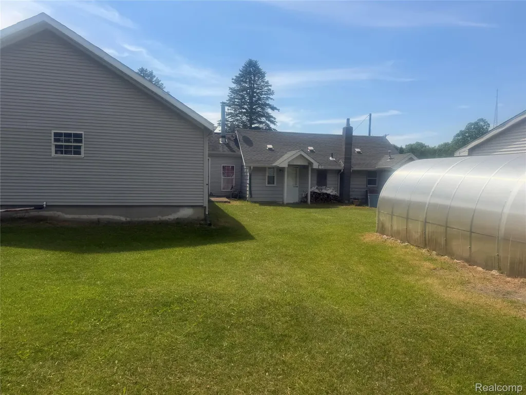 5716 Falkenbury Road Deerfield Township MI 48461