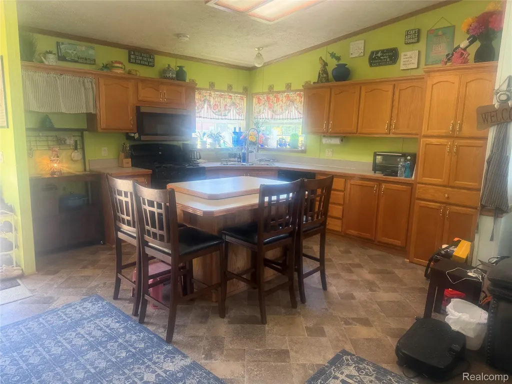 5716 Falkenbury Road Deerfield Township MI 48461