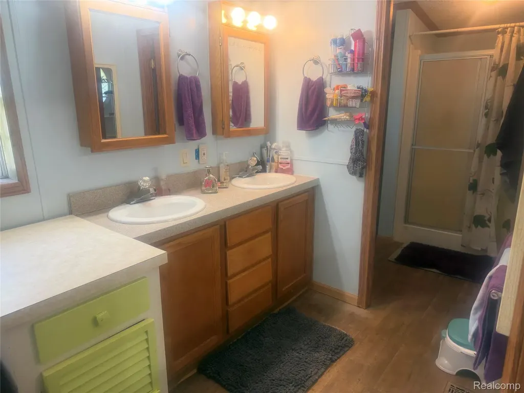 5716 Falkenbury Road Deerfield Township MI 48461