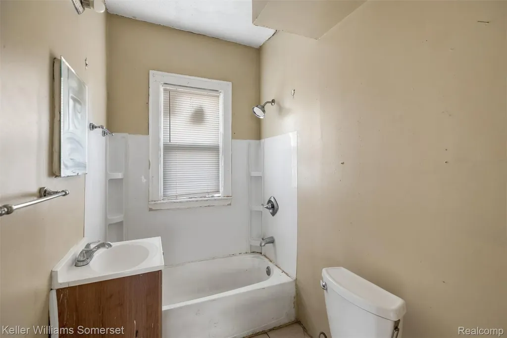 15766 Ferguson Street Detroit City MI 48227