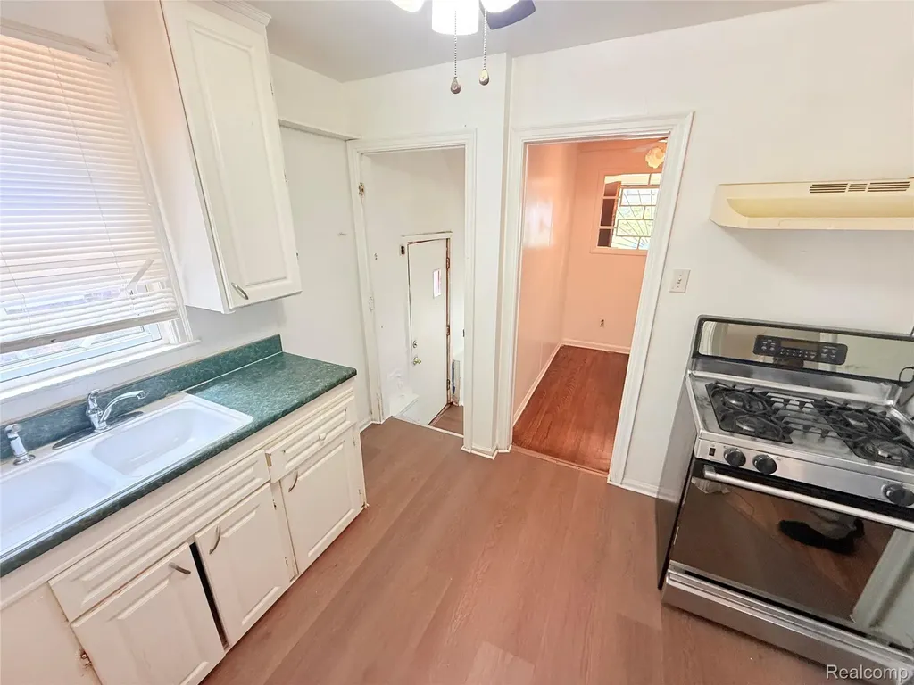 19320 Gable Street Detroit City MI 48234
