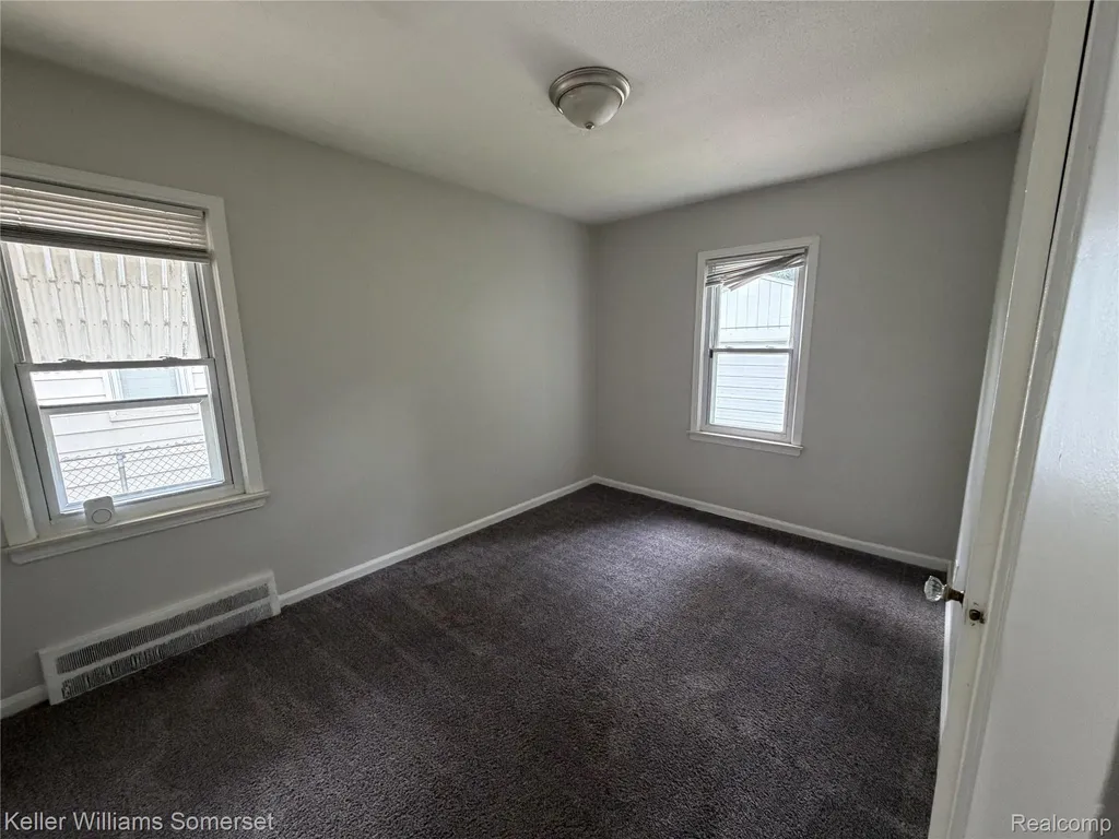 19130 Woodcrest Street Harper Woods City MI 48225