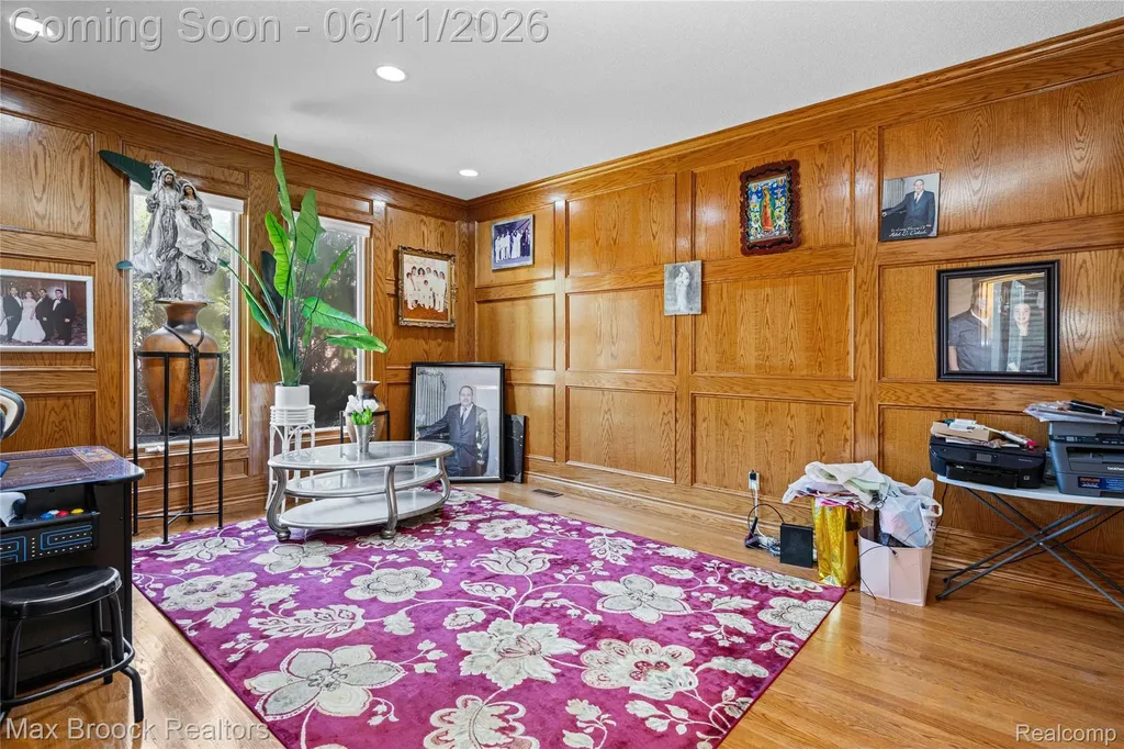 34825 Huntington Court Farmington Hills City MI 48331