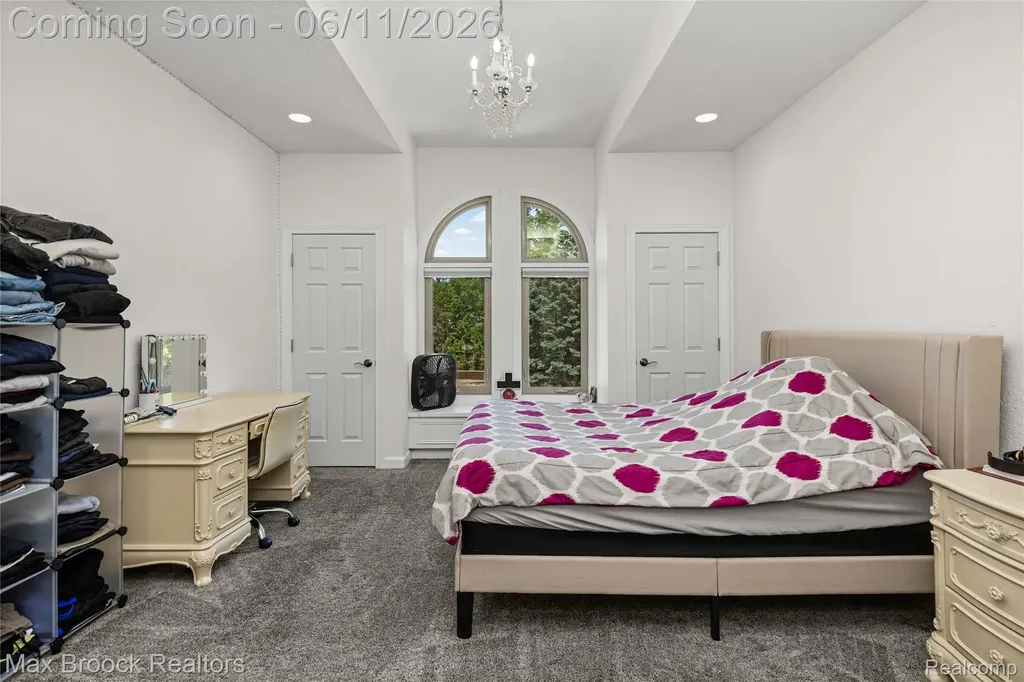 34825 Huntington Court Farmington Hills City MI 48331
