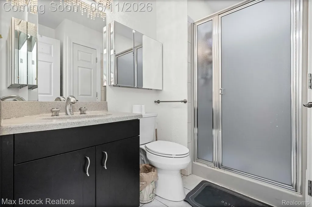 34825 Huntington Court Farmington Hills City MI 48331