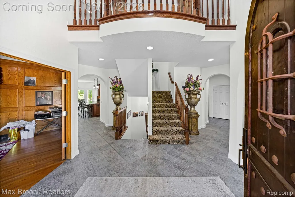 34825 Huntington Court Farmington Hills City MI 48331