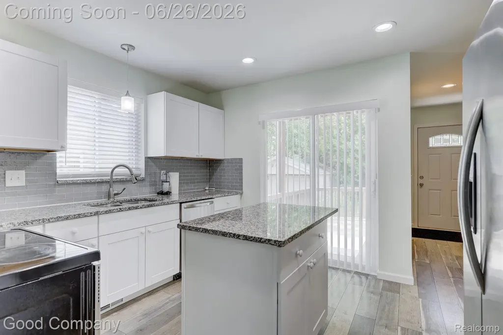 342 Spencer Street Ferndale City MI 48220