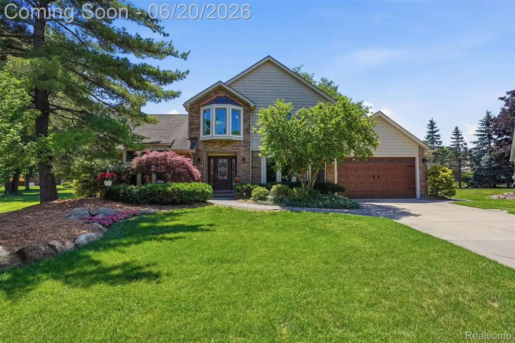 16141 W Blue Skies Drive Livonia City MI 48154