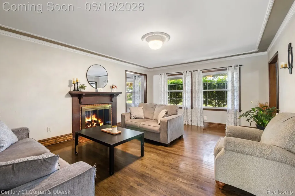 37480 Rhonswood Drive Farmington Hills City MI 48167