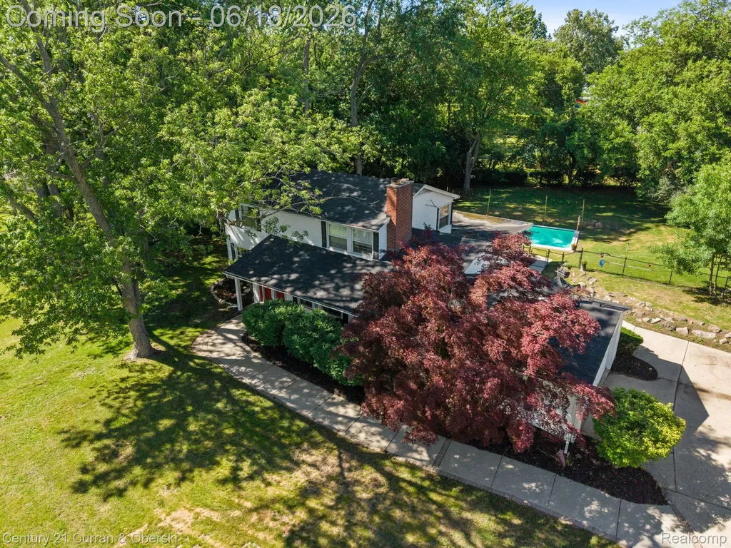37480 Rhonswood Drive Farmington Hills City MI 48167