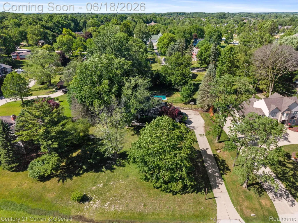 37480 Rhonswood Drive Farmington Hills City MI 48167