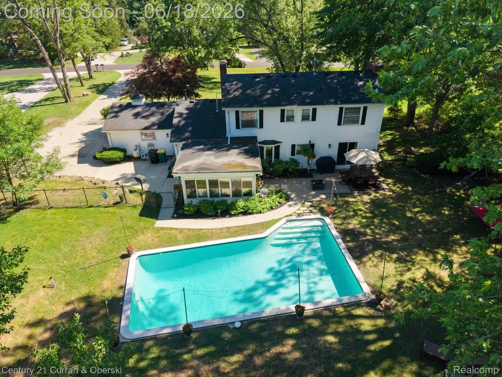 37480 Rhonswood Drive Farmington Hills City MI 48167