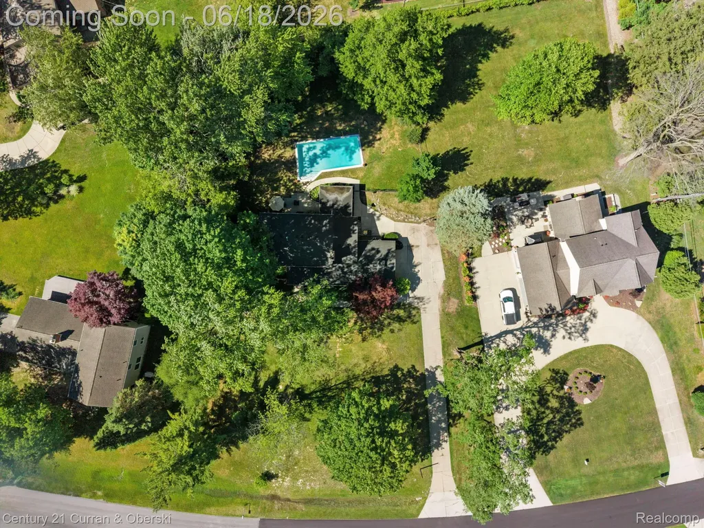 37480 Rhonswood Drive Farmington Hills City MI 48167