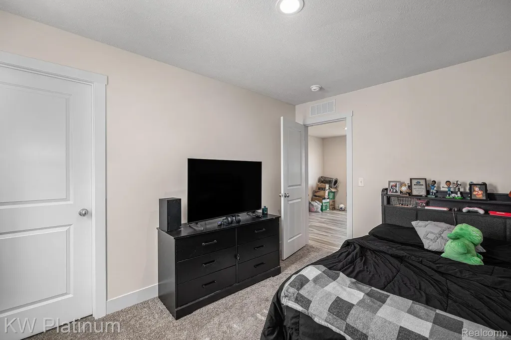 37723 Sandstone Trail New Haven Village MI 48048