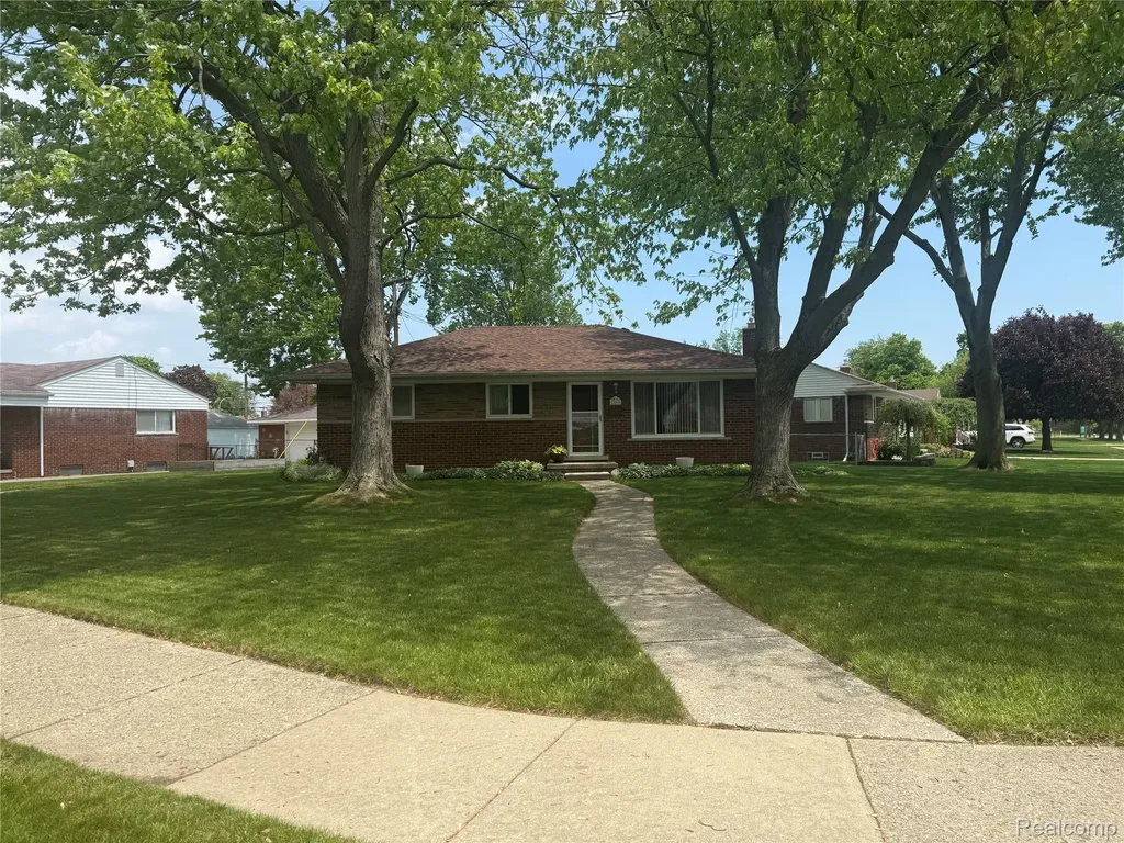 2555 Longmeadow Drive Trenton City MI 48183