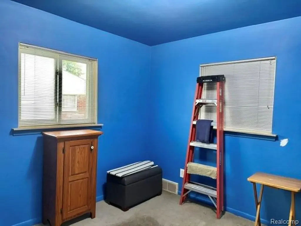 2555 Longmeadow Drive Trenton City MI 48183