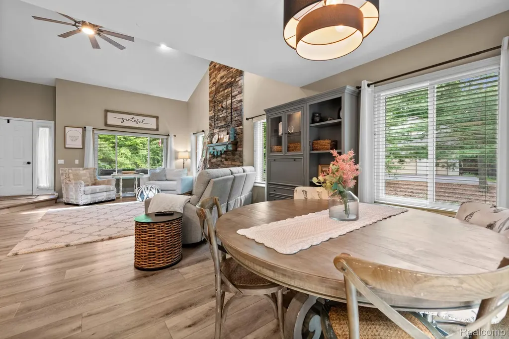 2285 Somerville Drive Oxford Charter Township MI 48371