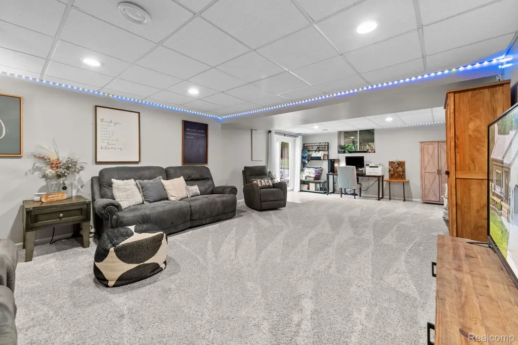 2285 Somerville Drive Oxford Charter Township MI 48371