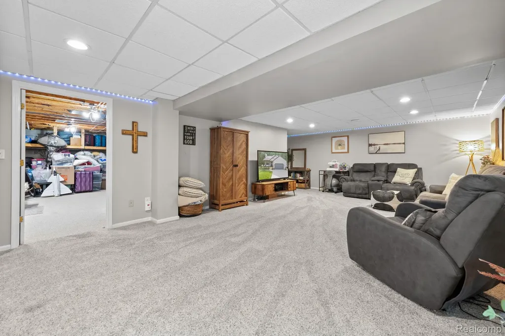 2285 Somerville Drive Oxford Charter Township MI 48371