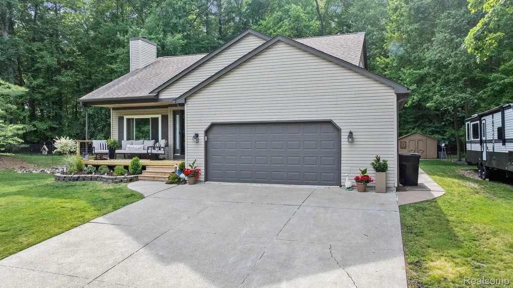 2285 Somerville Drive Oxford Charter Township MI 48371
