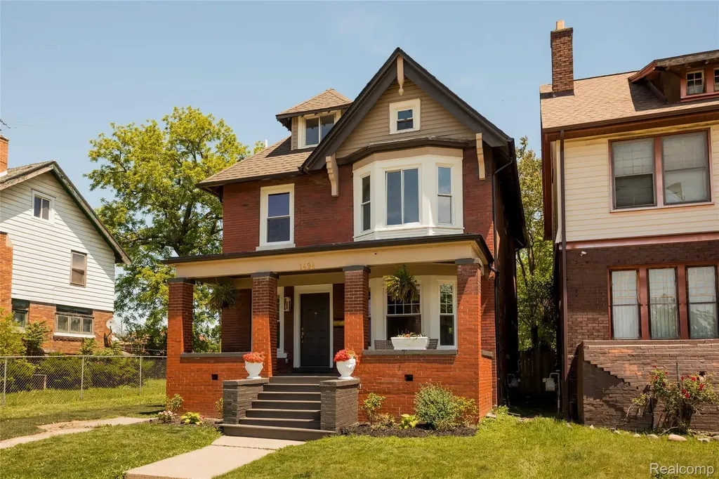 1494 Bewick Street Detroit City MI 48214