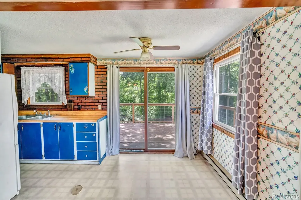 15387 Schultz Road Berlin Township MI 48002