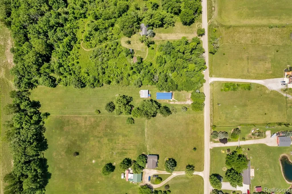 15387 Schultz Road Berlin Township MI 48002