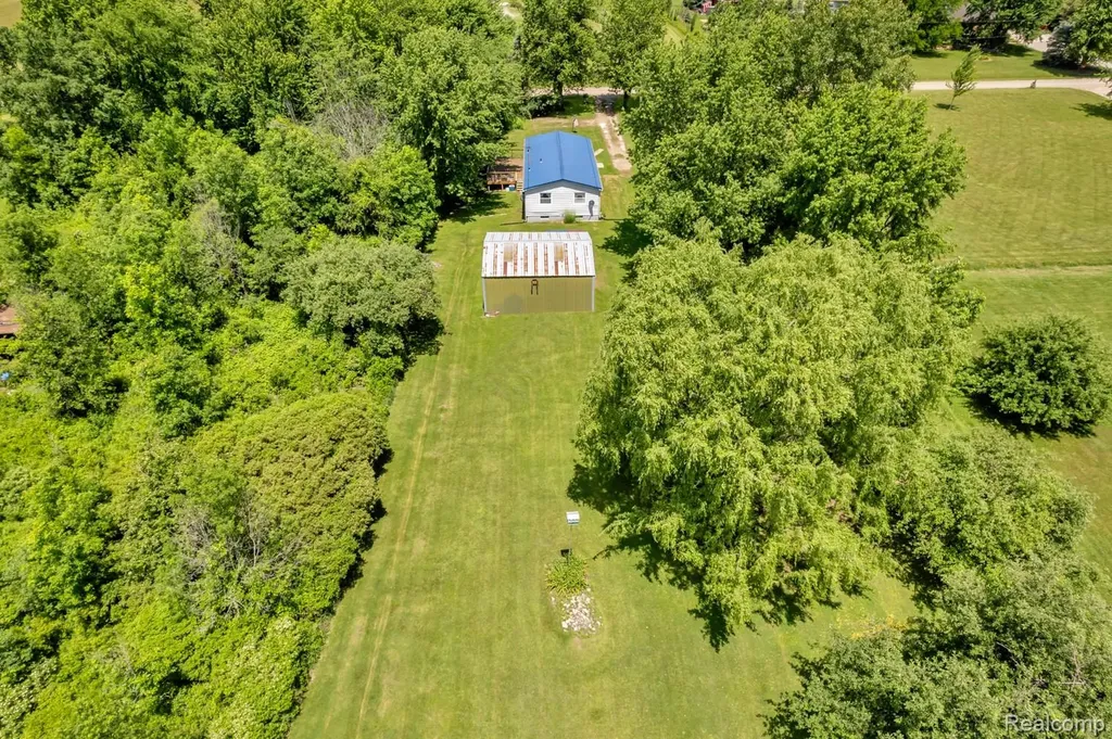 15387 Schultz Road Berlin Township MI 48002
