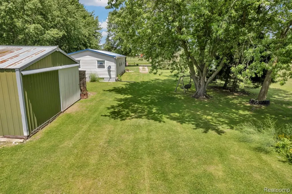 15387 Schultz Road Berlin Township MI 48002