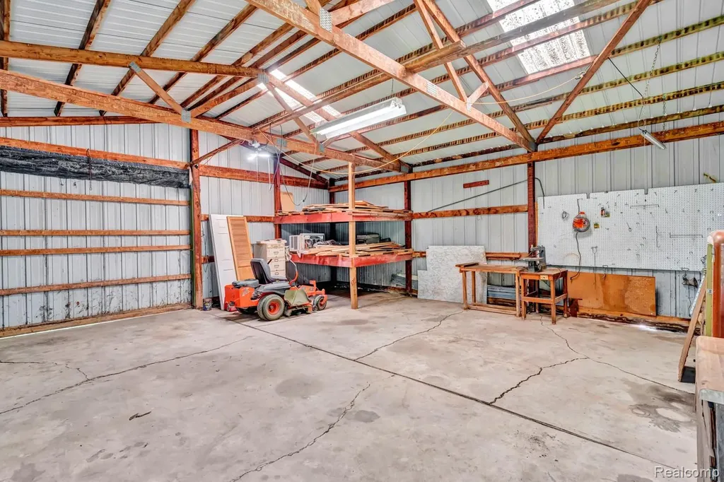 15387 Schultz Road Berlin Township MI 48002