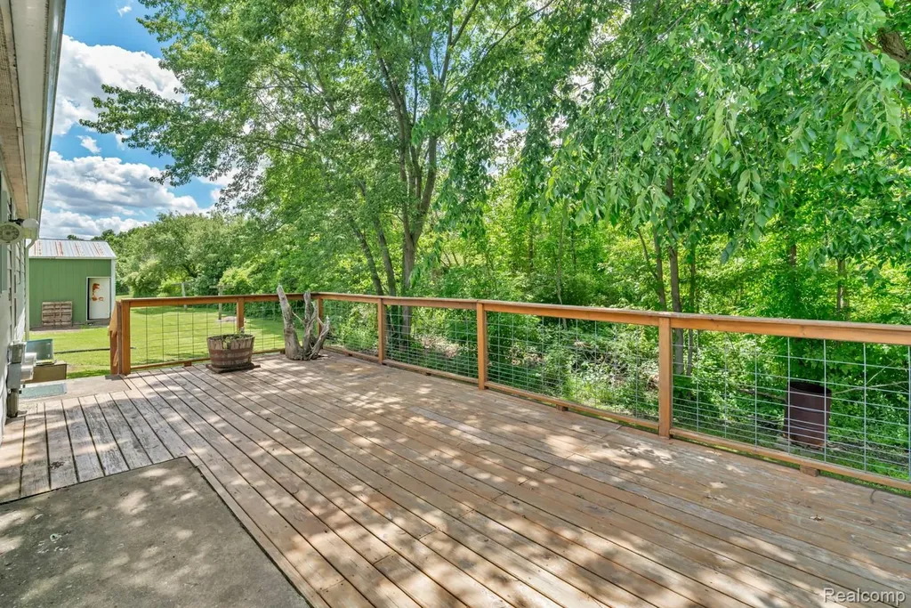 15387 Schultz Road Berlin Township MI 48002