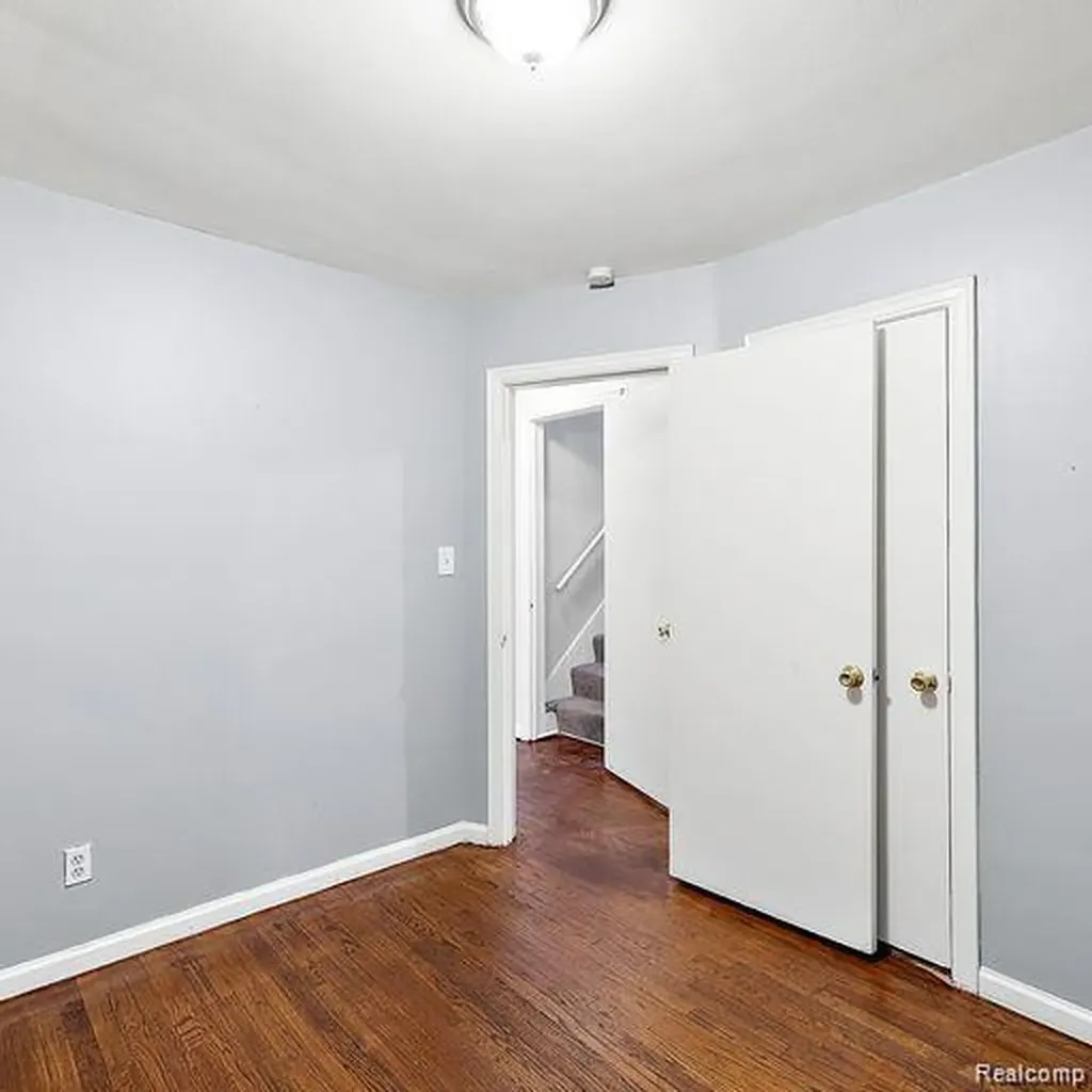 19405 Pierson Street Detroit City MI 48219