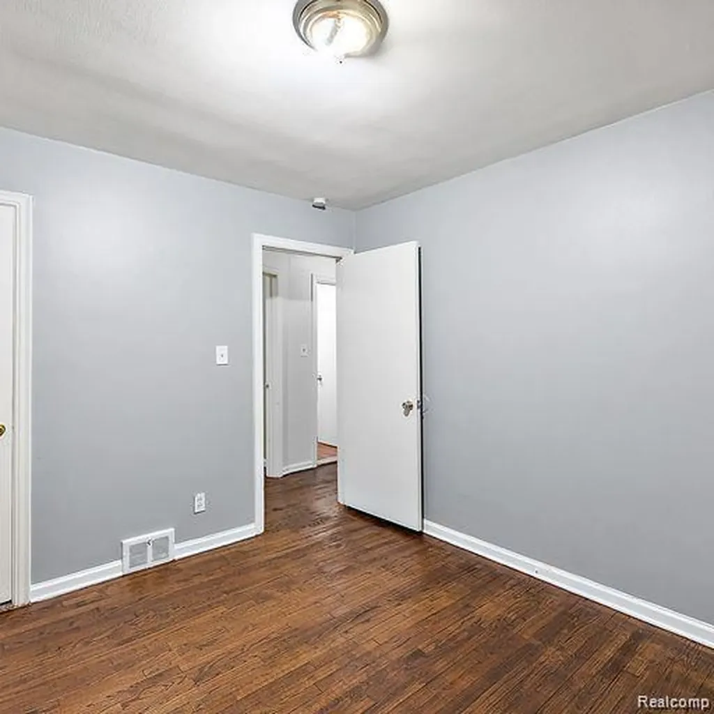 19405 Pierson Street Detroit City MI 48219