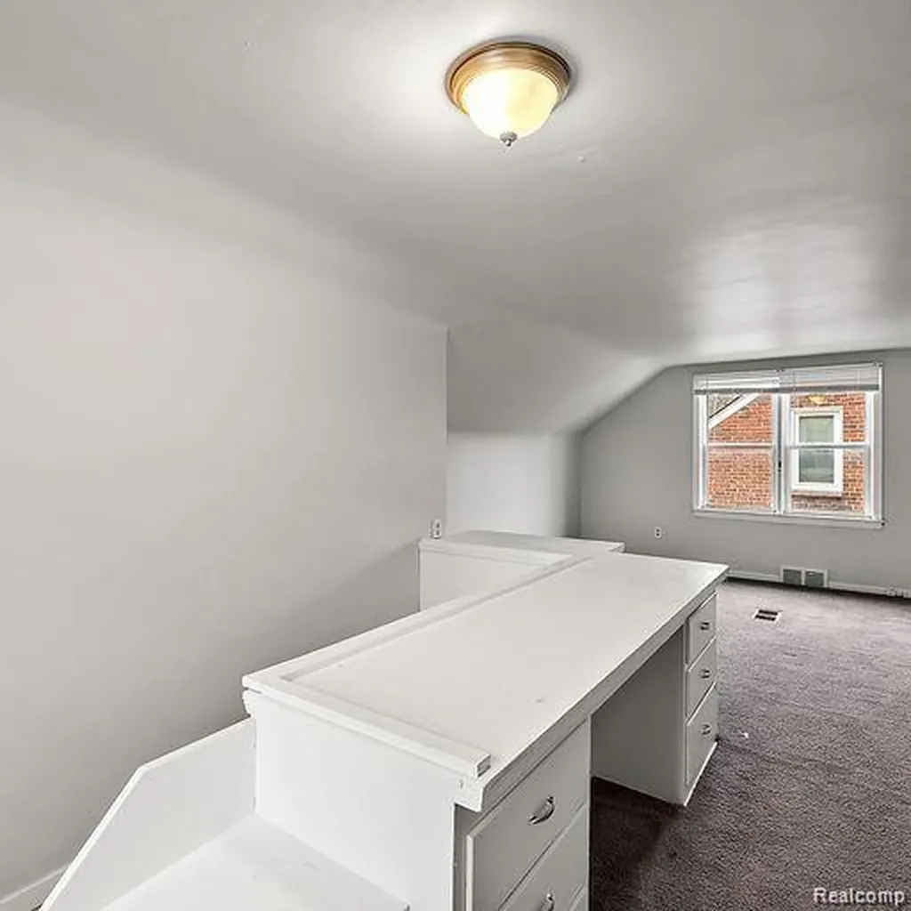 19405 Pierson Street Detroit City MI 48219