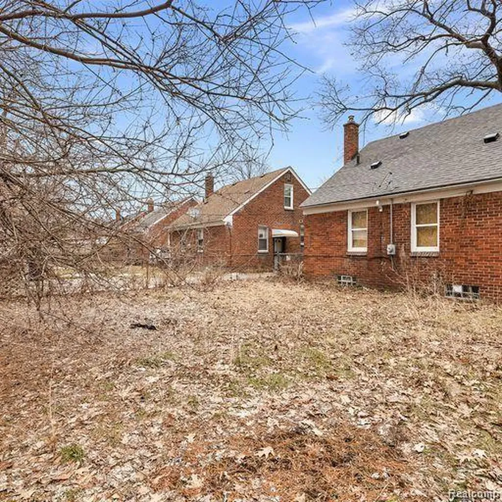 19405 Pierson Street Detroit City MI 48219
