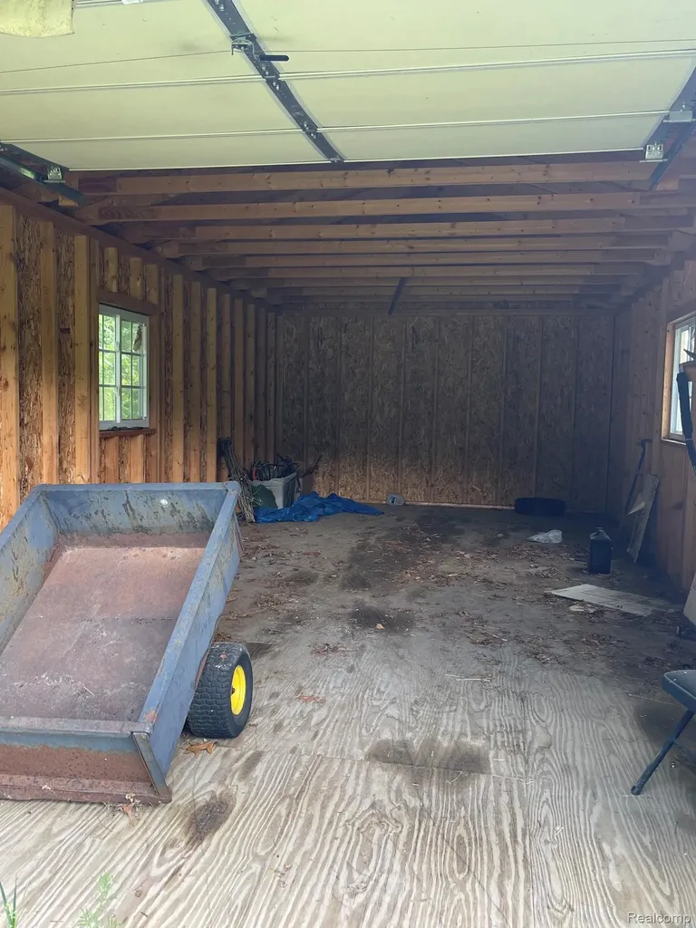 08 Tipsico Lake Highland Charter Township MI 48357