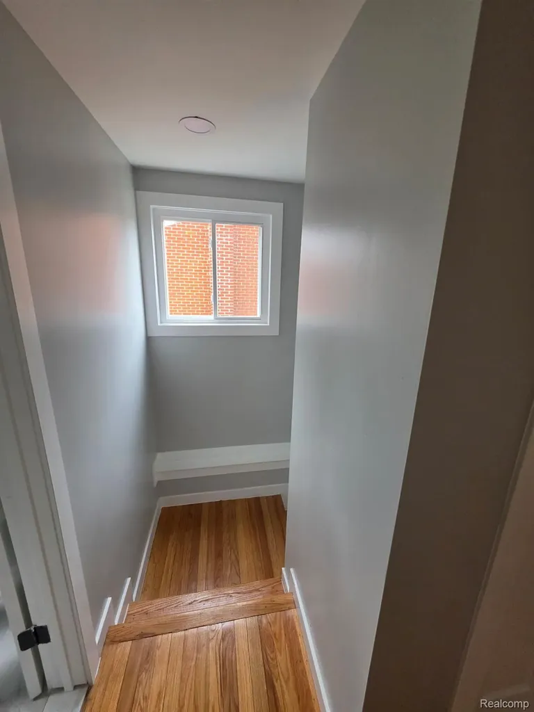 459 New York Avenue Lincoln Park City MI 48146