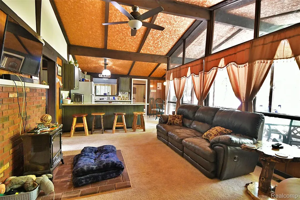 6252 Clearbrook Drive Richfield Township MI 48656