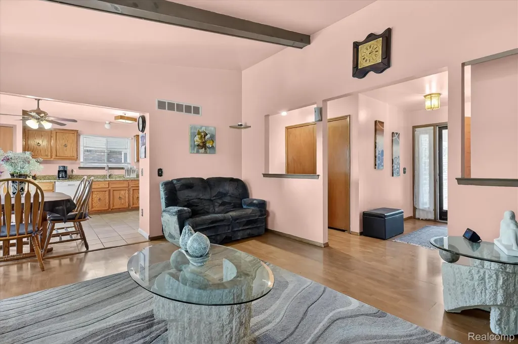 15720 Bono Drive Clinton Charter Township MI 48038
