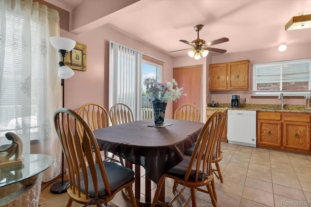 15720 Bono Drive Clinton Charter Township MI 48038
