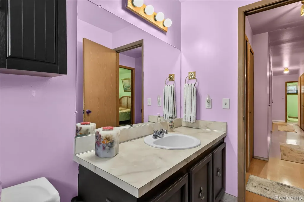 15720 Bono Drive Clinton Charter Township MI 48038